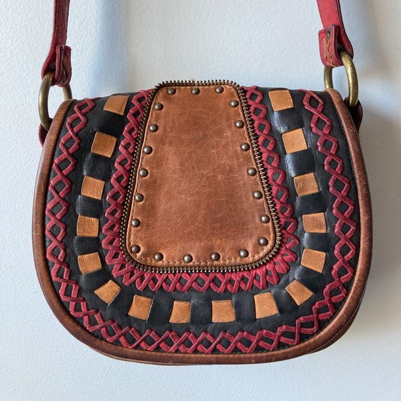 Vintage Handbags - VINTAGE Boho Leather Bag